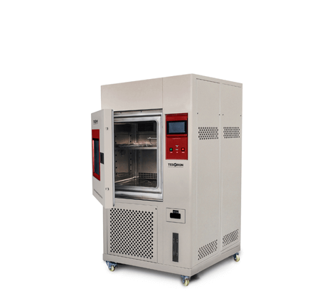 Xenon arc chamber lamp system replicating full solar light spectrum for material testing.